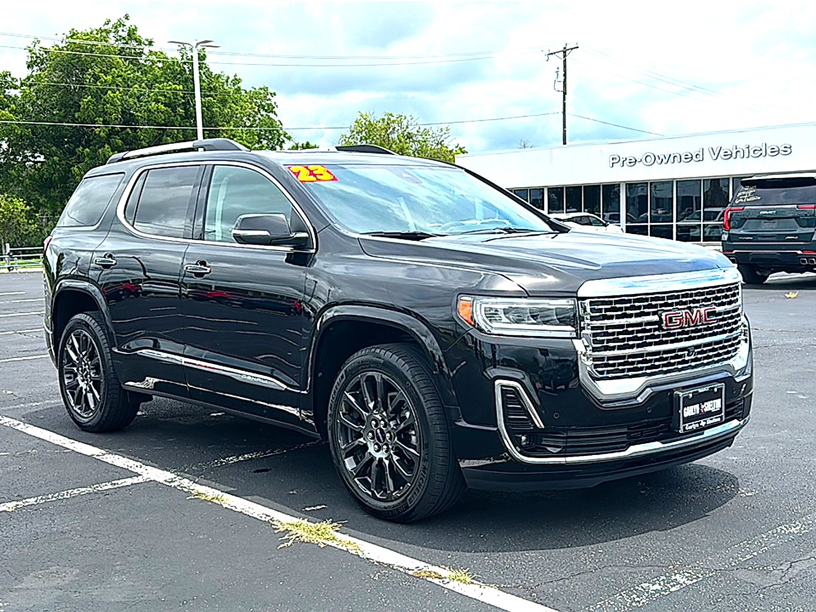 2023 GMC Acadia Denali