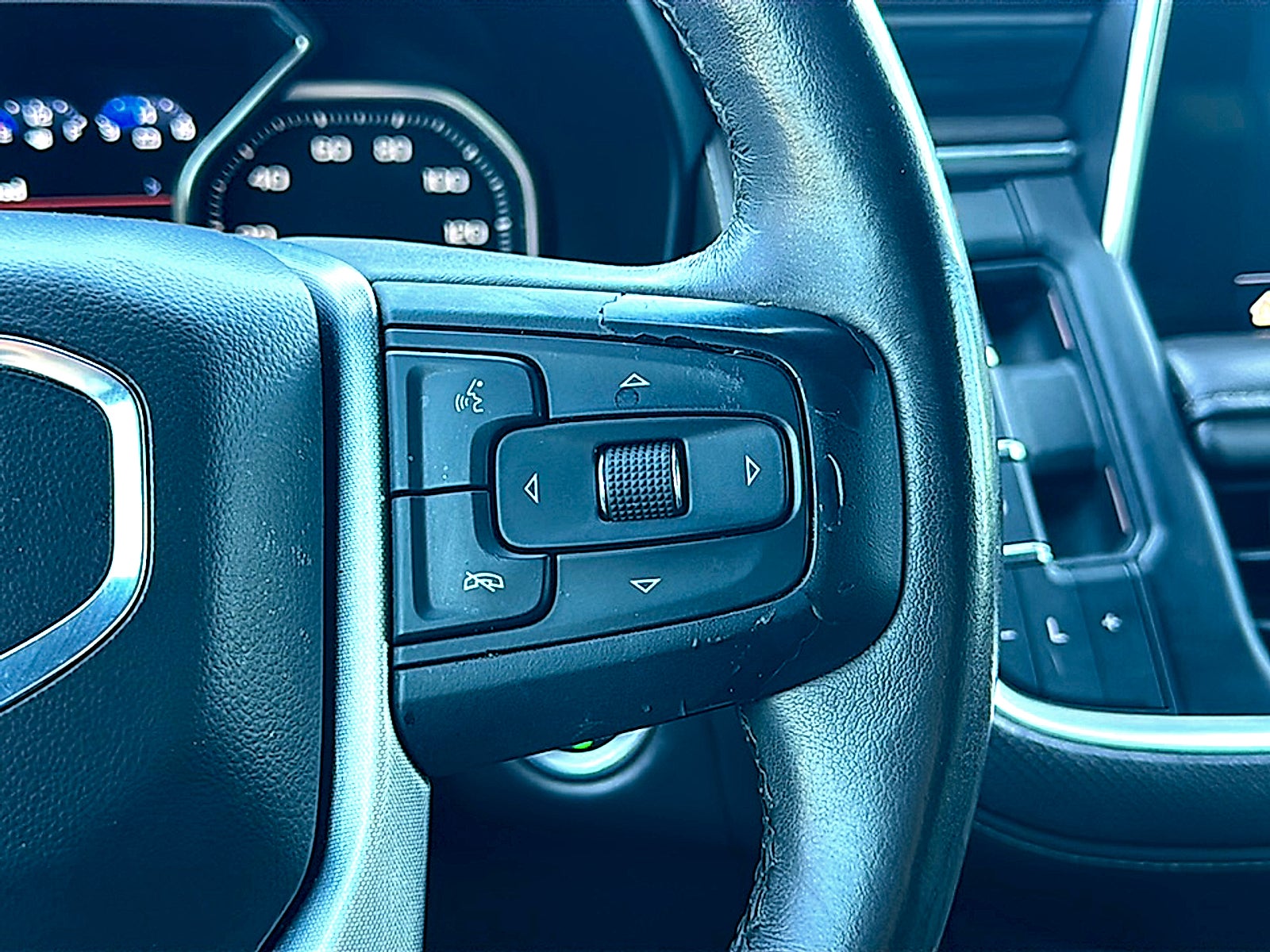 2021 GMC Yukon SLT