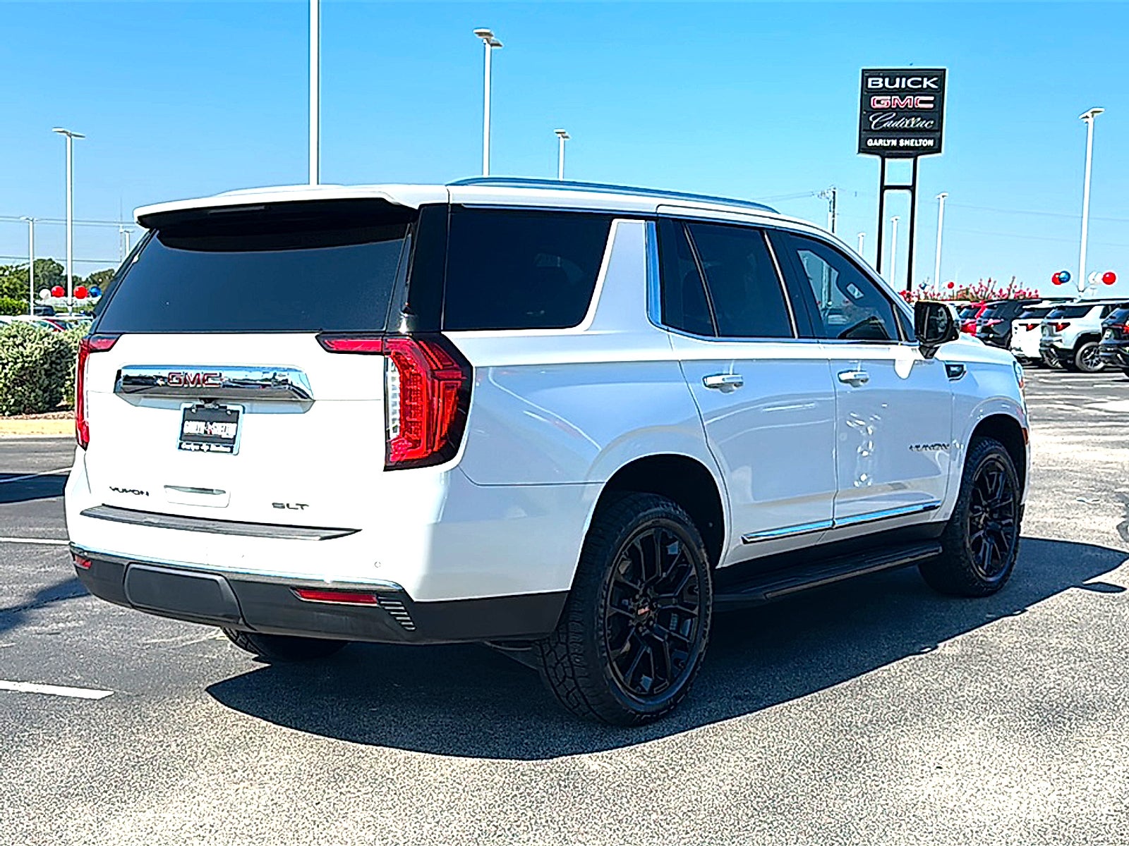 2021 GMC Yukon SLT