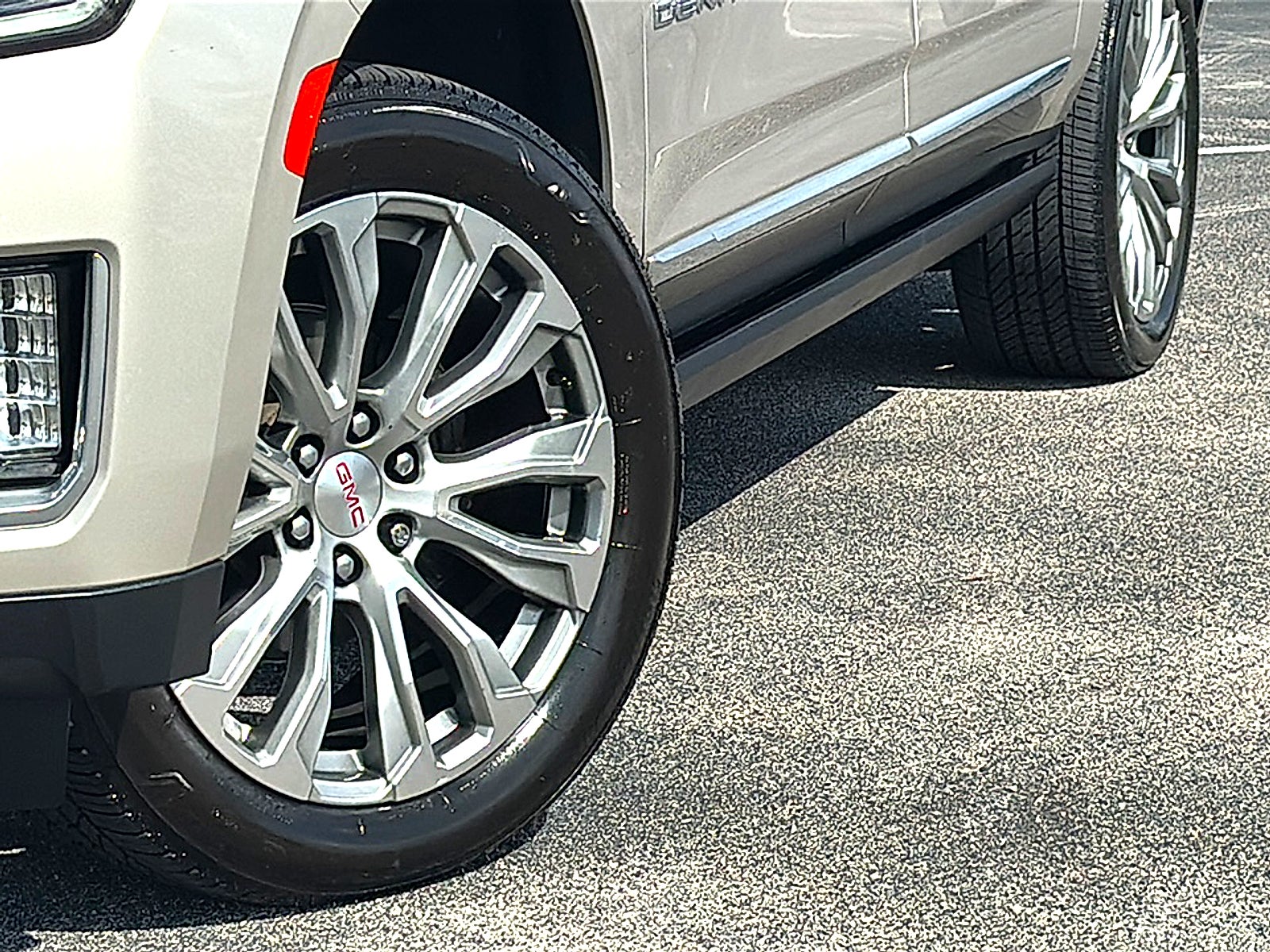 2021 GMC Yukon XL Denali