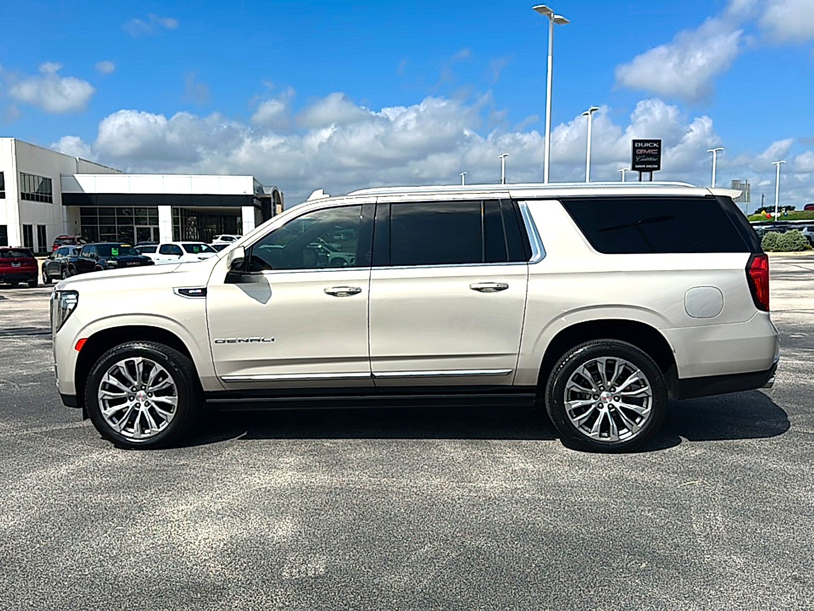 2021 GMC Yukon XL Denali