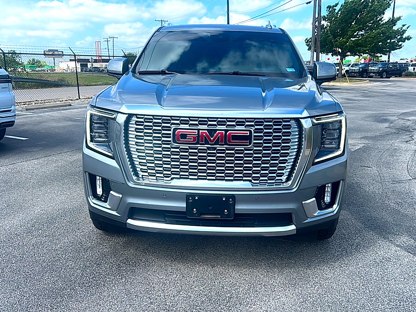 2023 GMC Yukon Denali