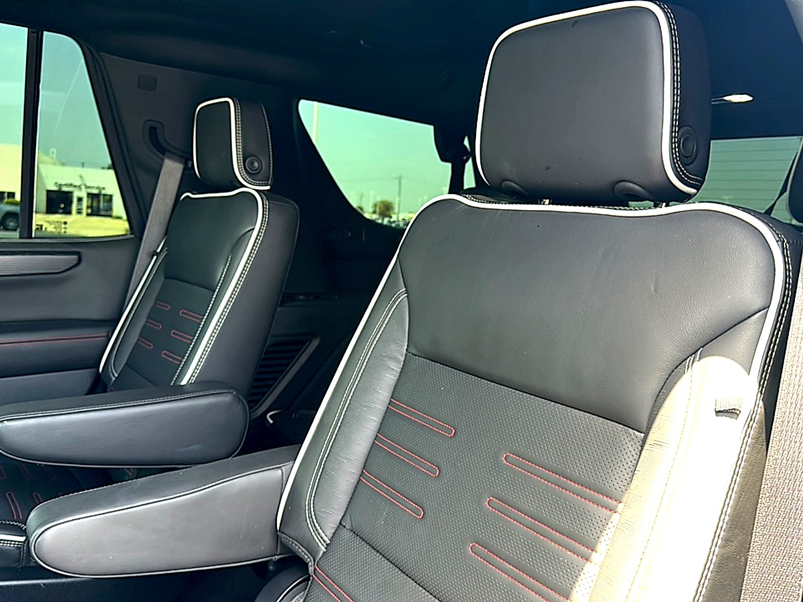 2025 GMC Yukon AT4 Ultimate