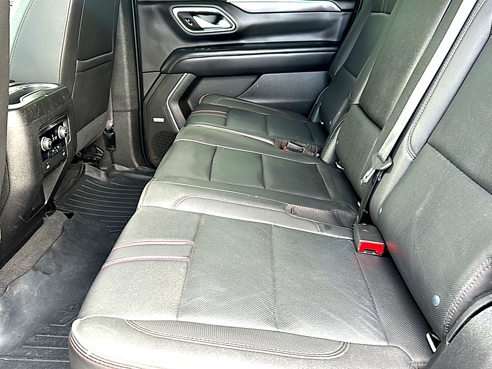 2021 Chevrolet Suburban RST