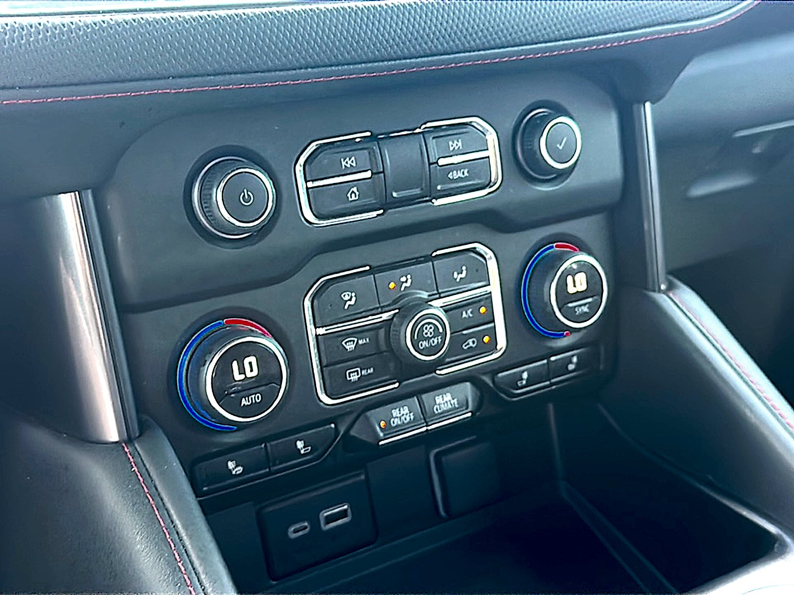 2024 Chevrolet Tahoe RST