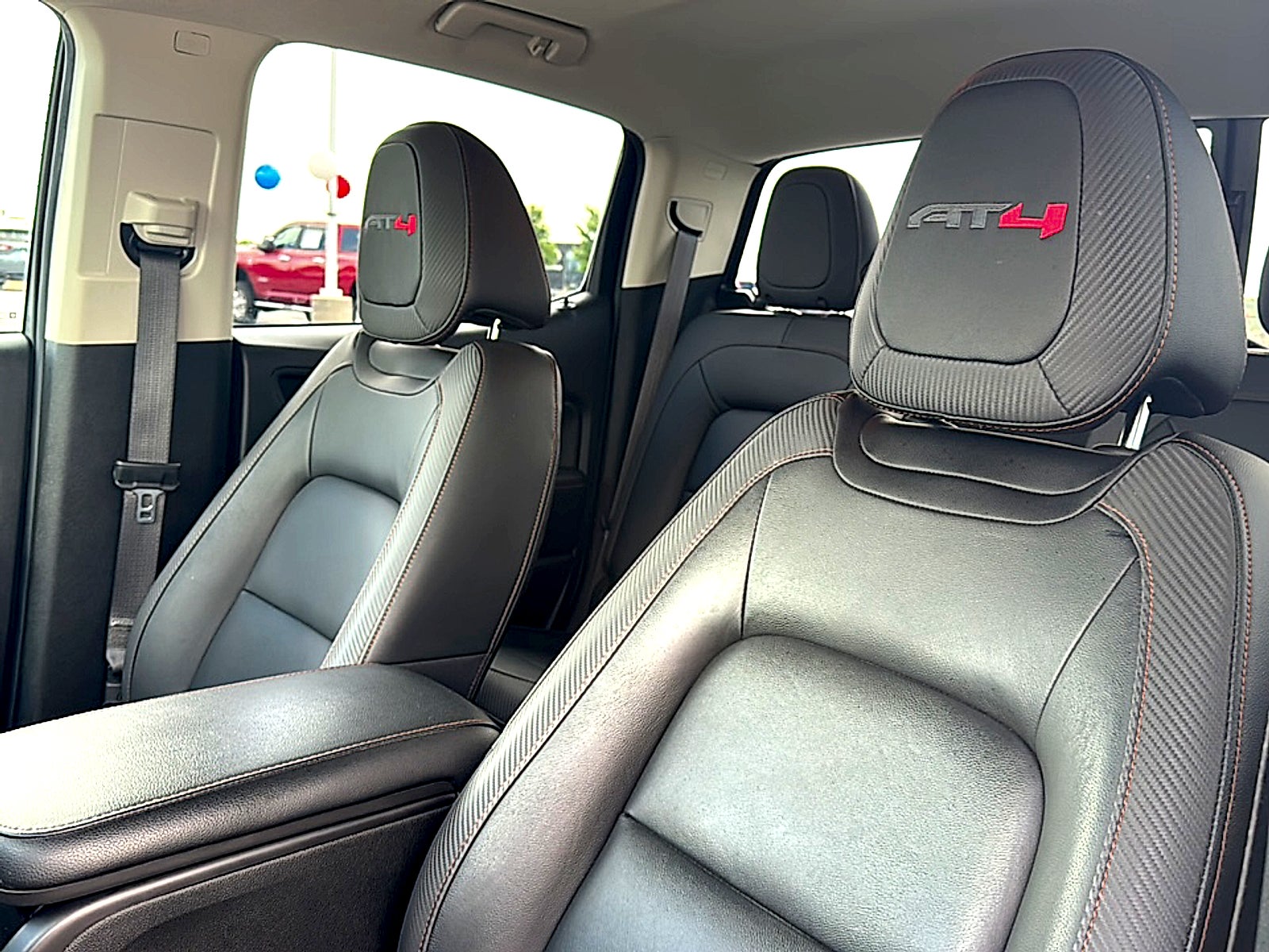 2022 GMC Canyon AT4 - Leather