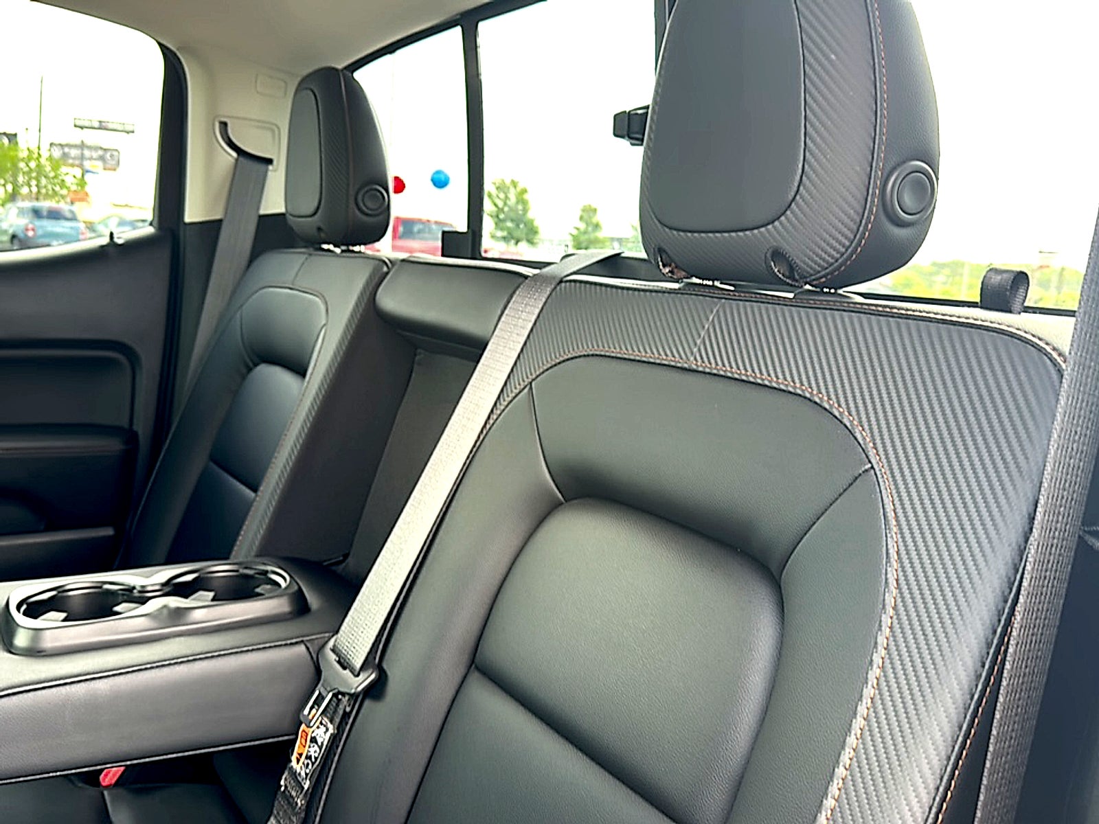 2022 GMC Canyon AT4 - Leather
