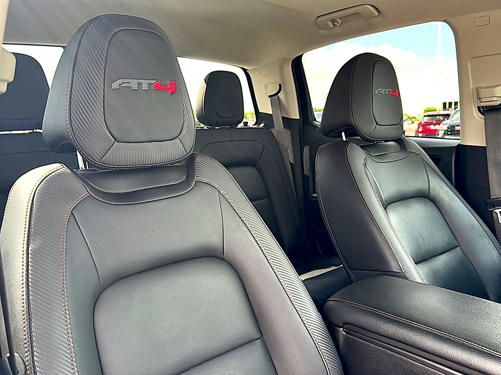 2022 GMC Canyon AT4 - Leather