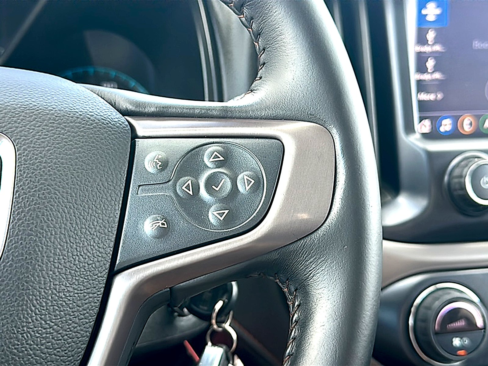 2022 GMC Canyon AT4 - Leather