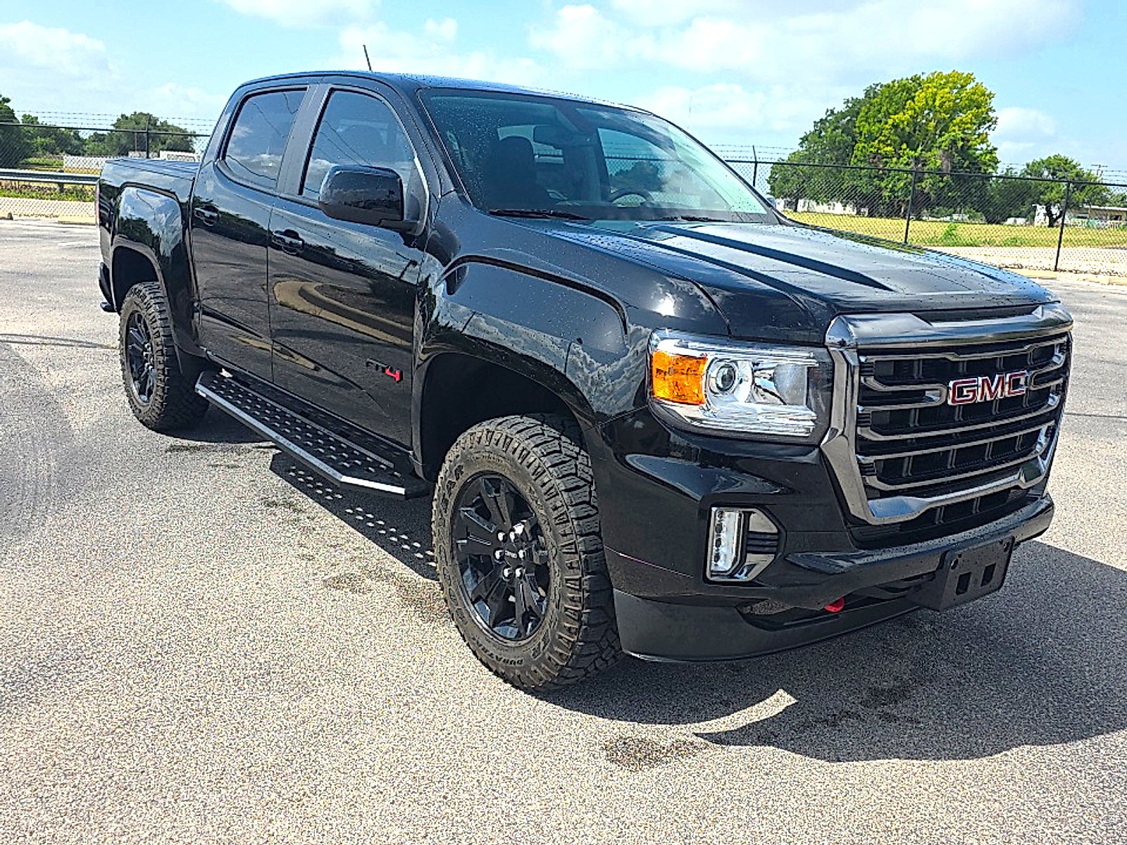 2022 GMC Canyon AT4 - Leather
