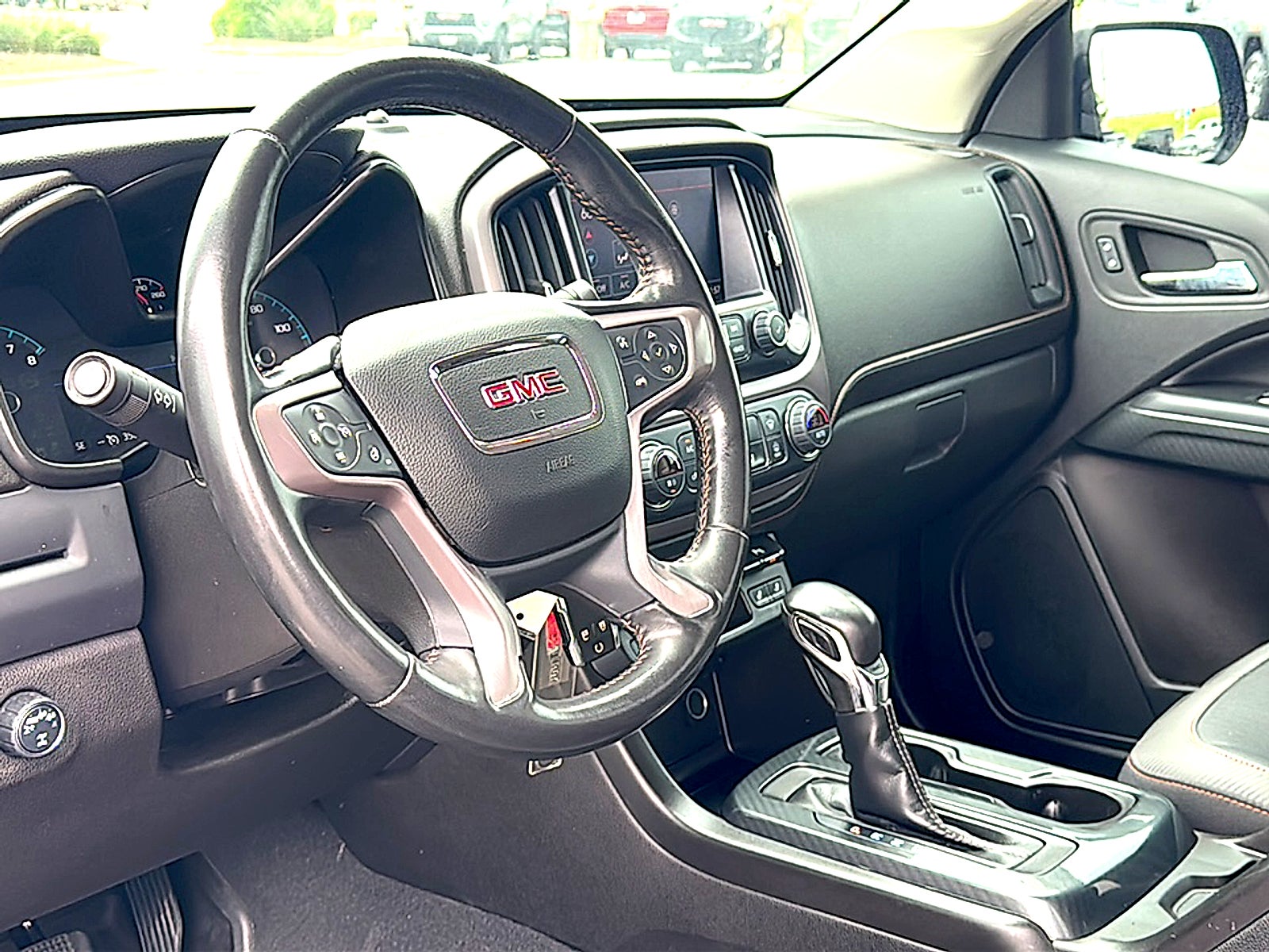 2022 GMC Canyon AT4 - Leather