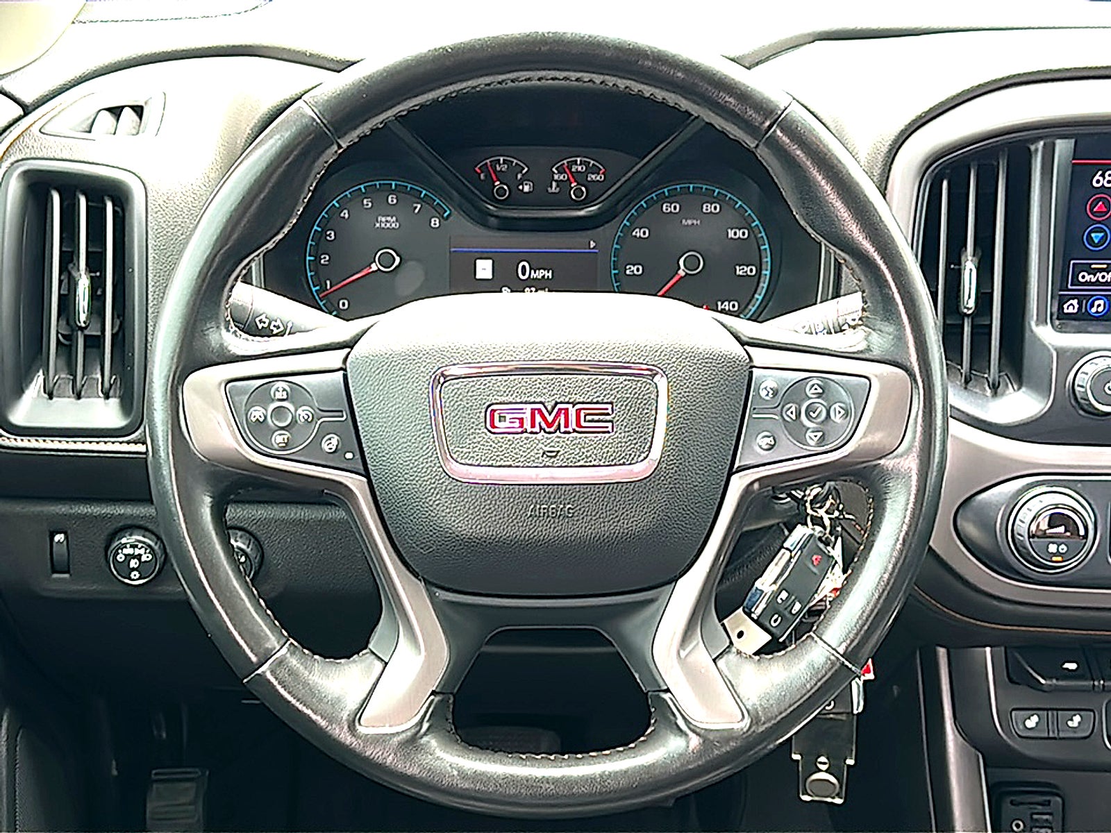 2022 GMC Canyon AT4 - Leather