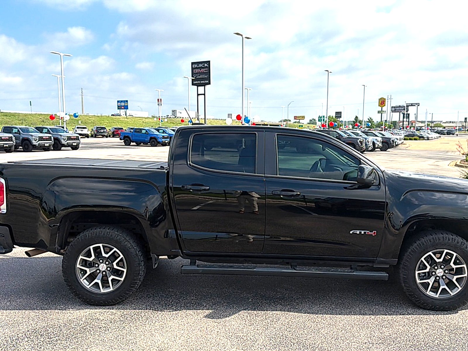 2022 GMC Canyon AT4 - Leather