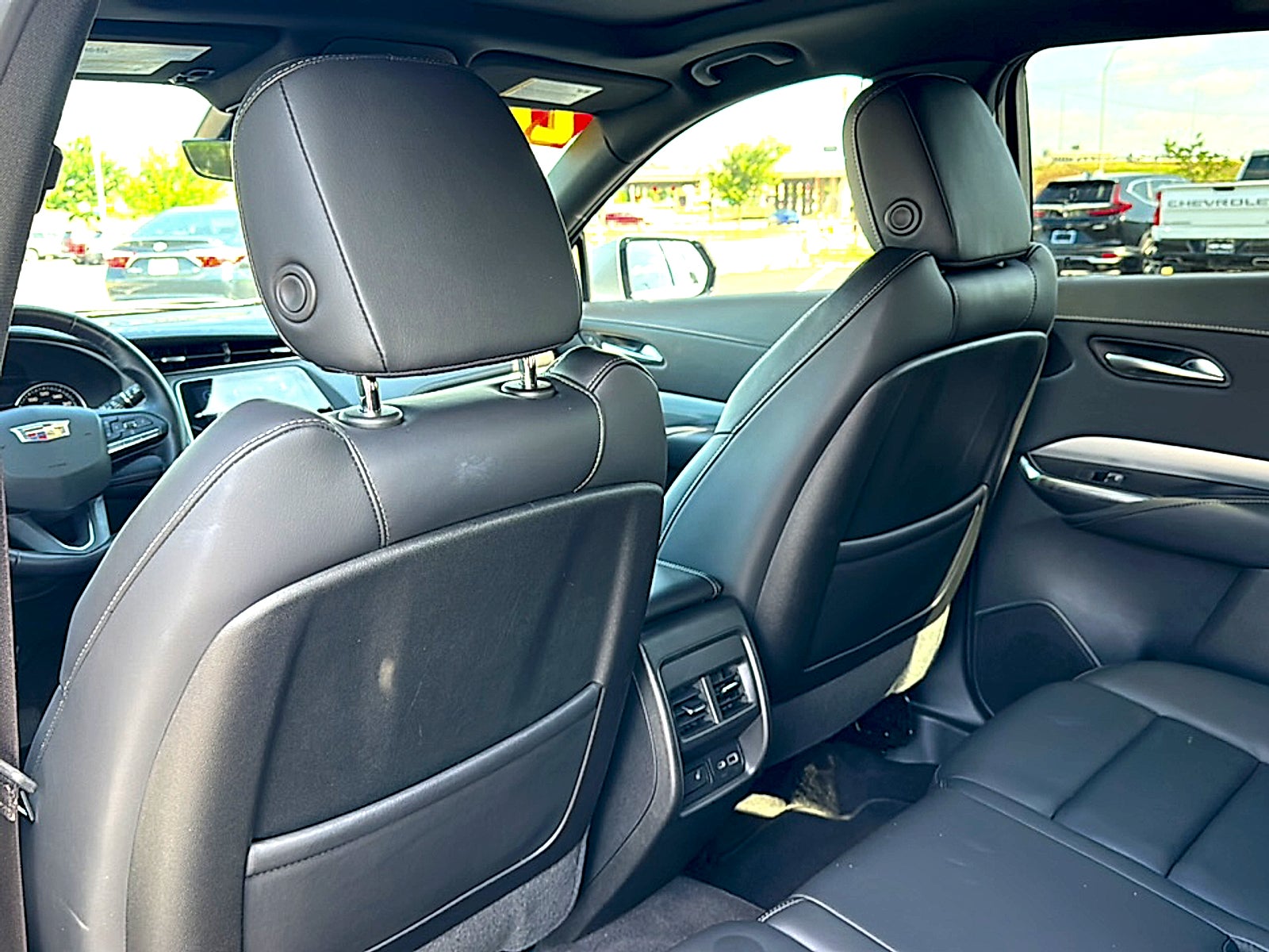 2022 Cadillac XT4 Premium Luxury
