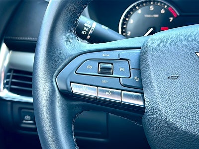 2022 Cadillac XT4 Premium Luxury