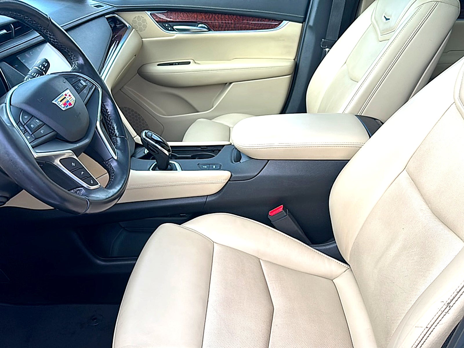2018 Cadillac XT5 Premium Luxury FWD