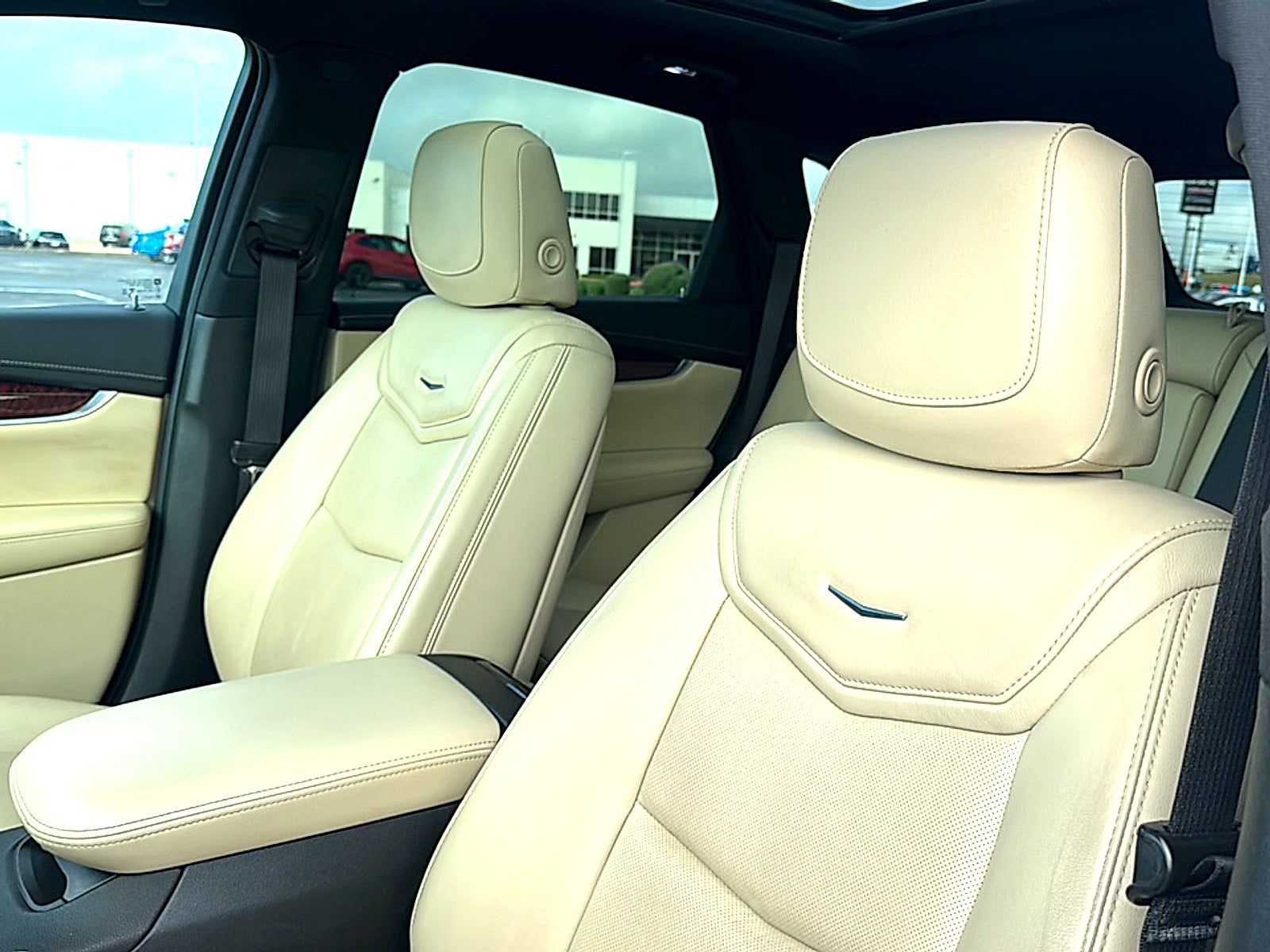2018 Cadillac XT5 Premium Luxury FWD