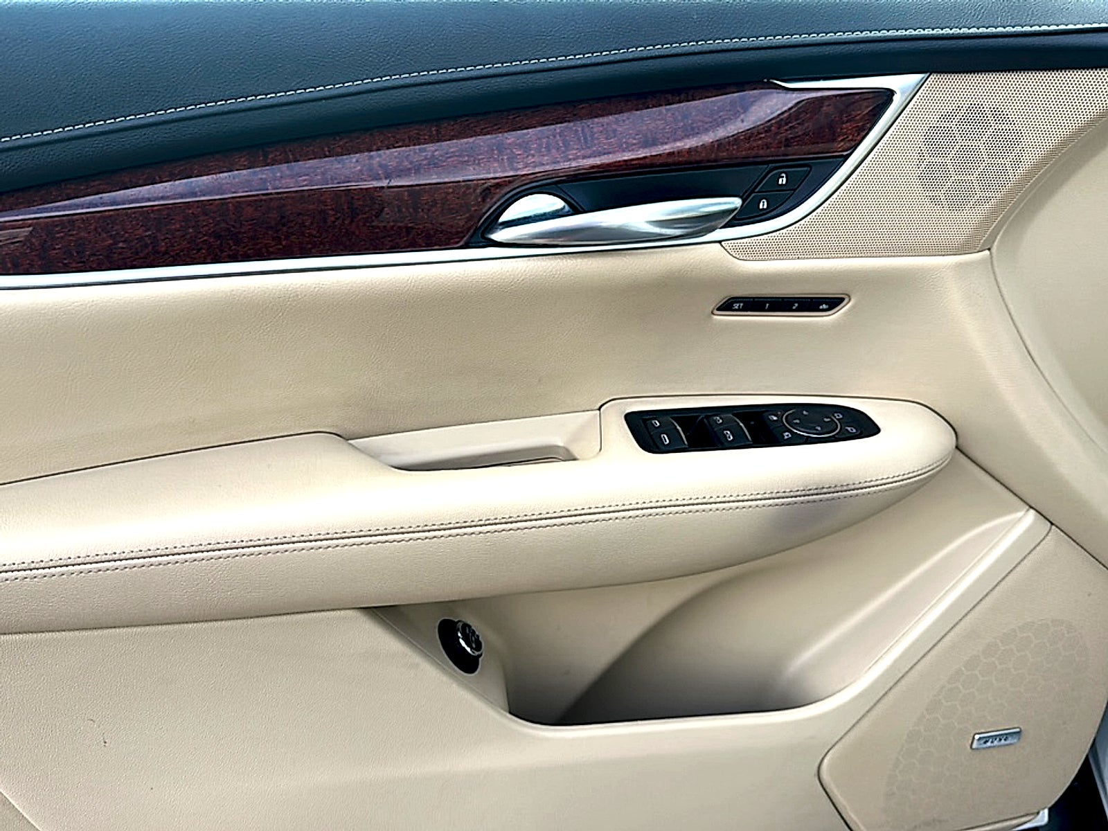 2018 Cadillac XT5 Premium Luxury FWD