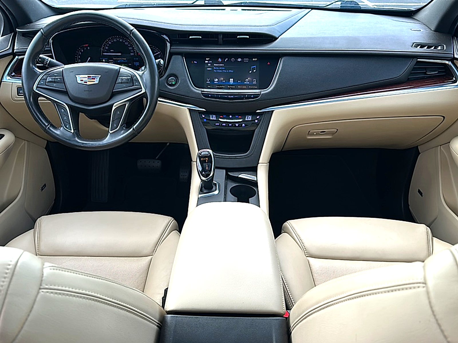 2018 Cadillac XT5 Premium Luxury FWD