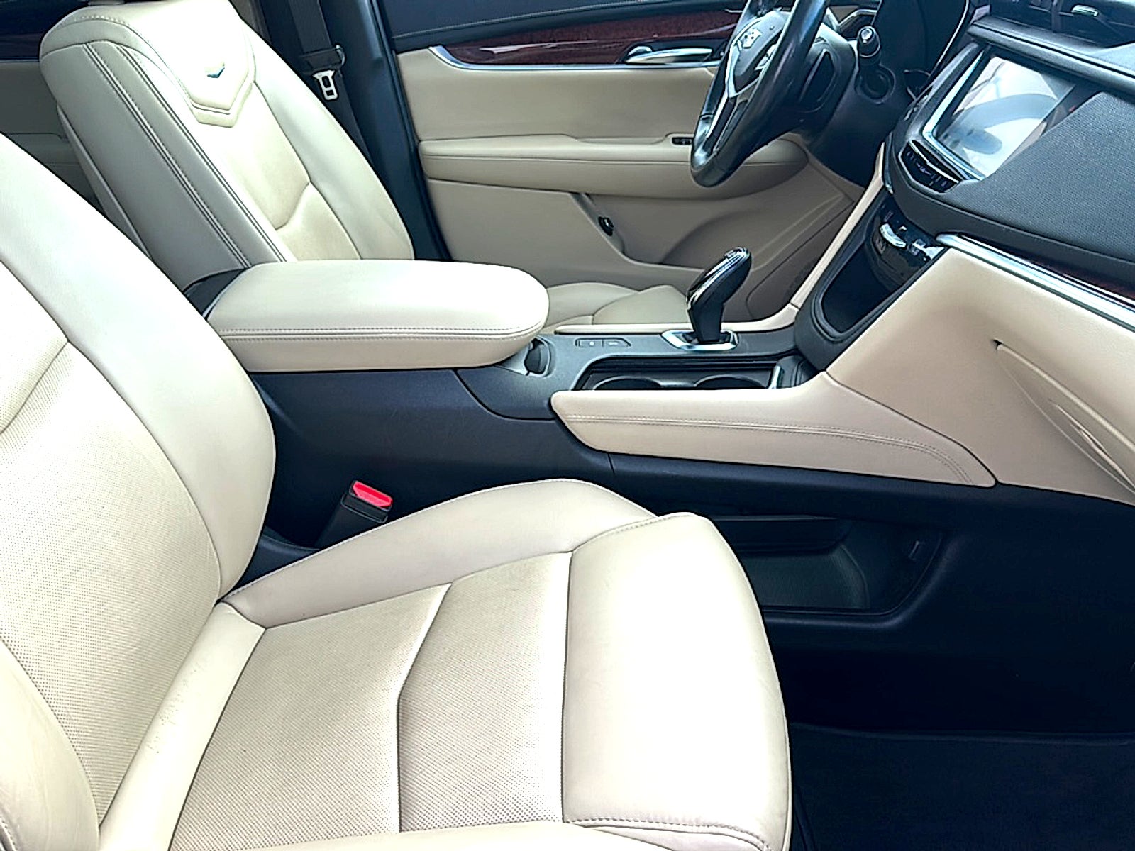 2018 Cadillac XT5 Premium Luxury FWD