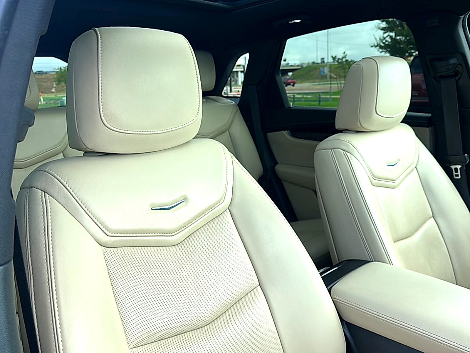 2018 Cadillac XT5 Premium Luxury FWD