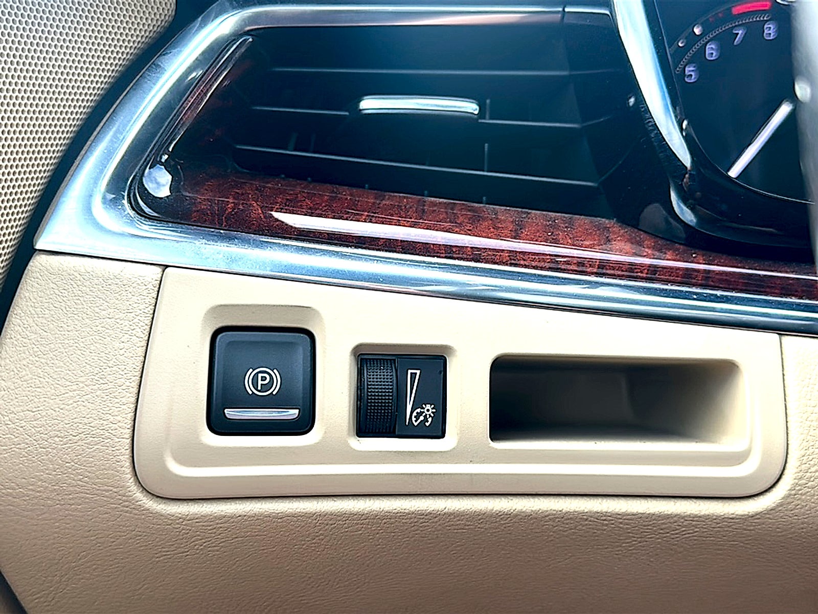 2018 Cadillac XT5 Premium Luxury FWD