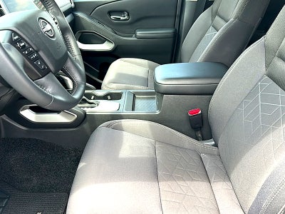 2025 Nissan Frontier Crew Cab SV 4x2