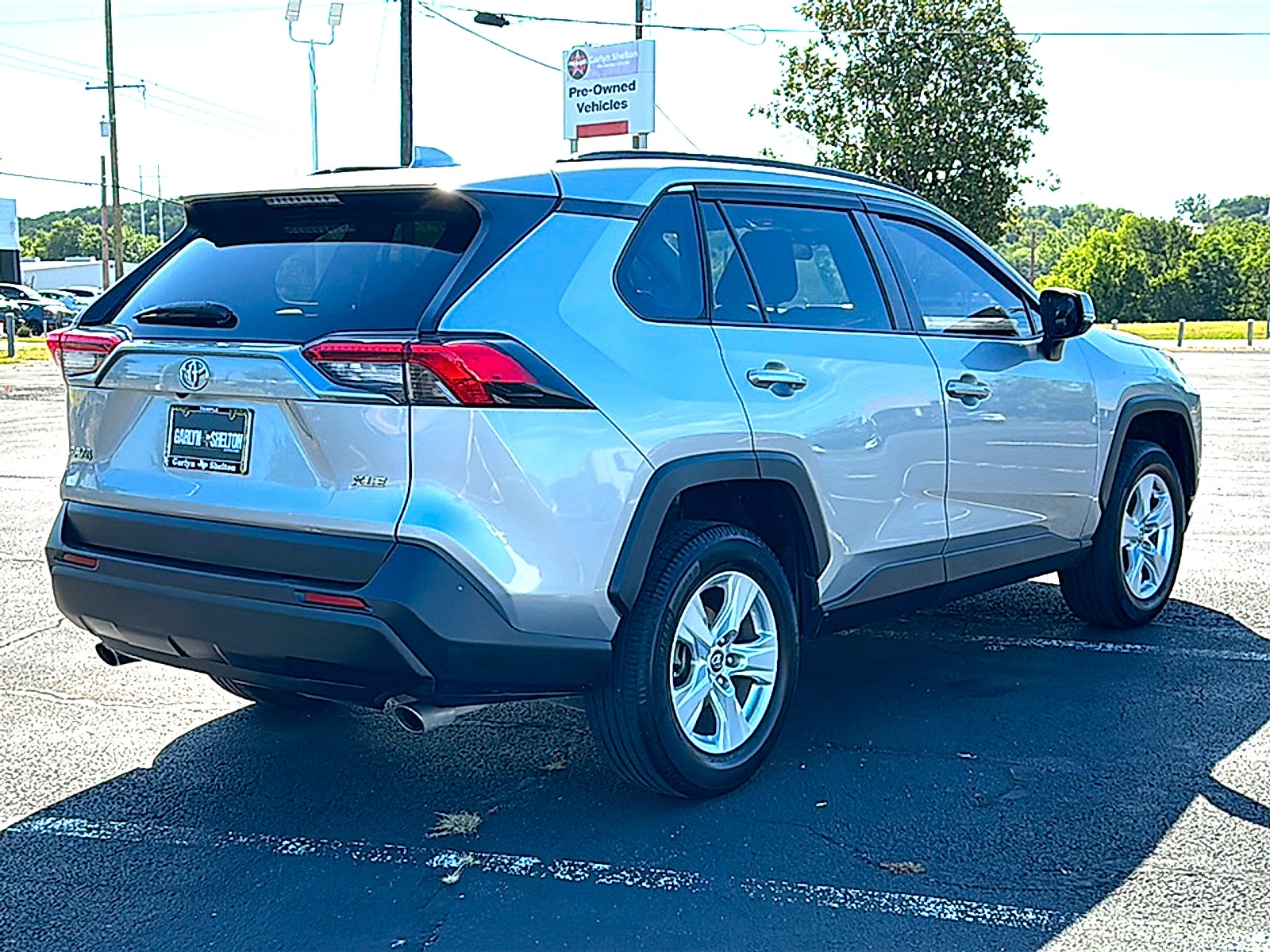 2020 Toyota RAV4 XLE
