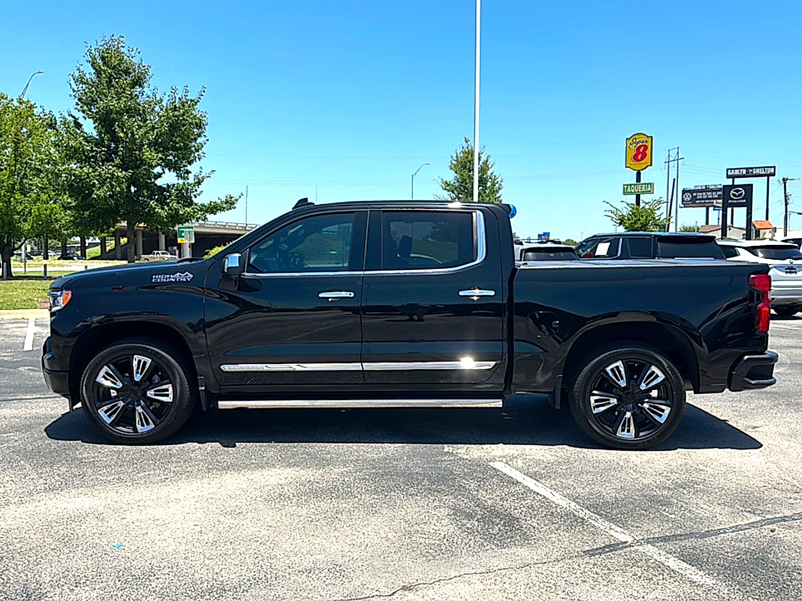 2023 Chevrolet Silverado 1500 High Country