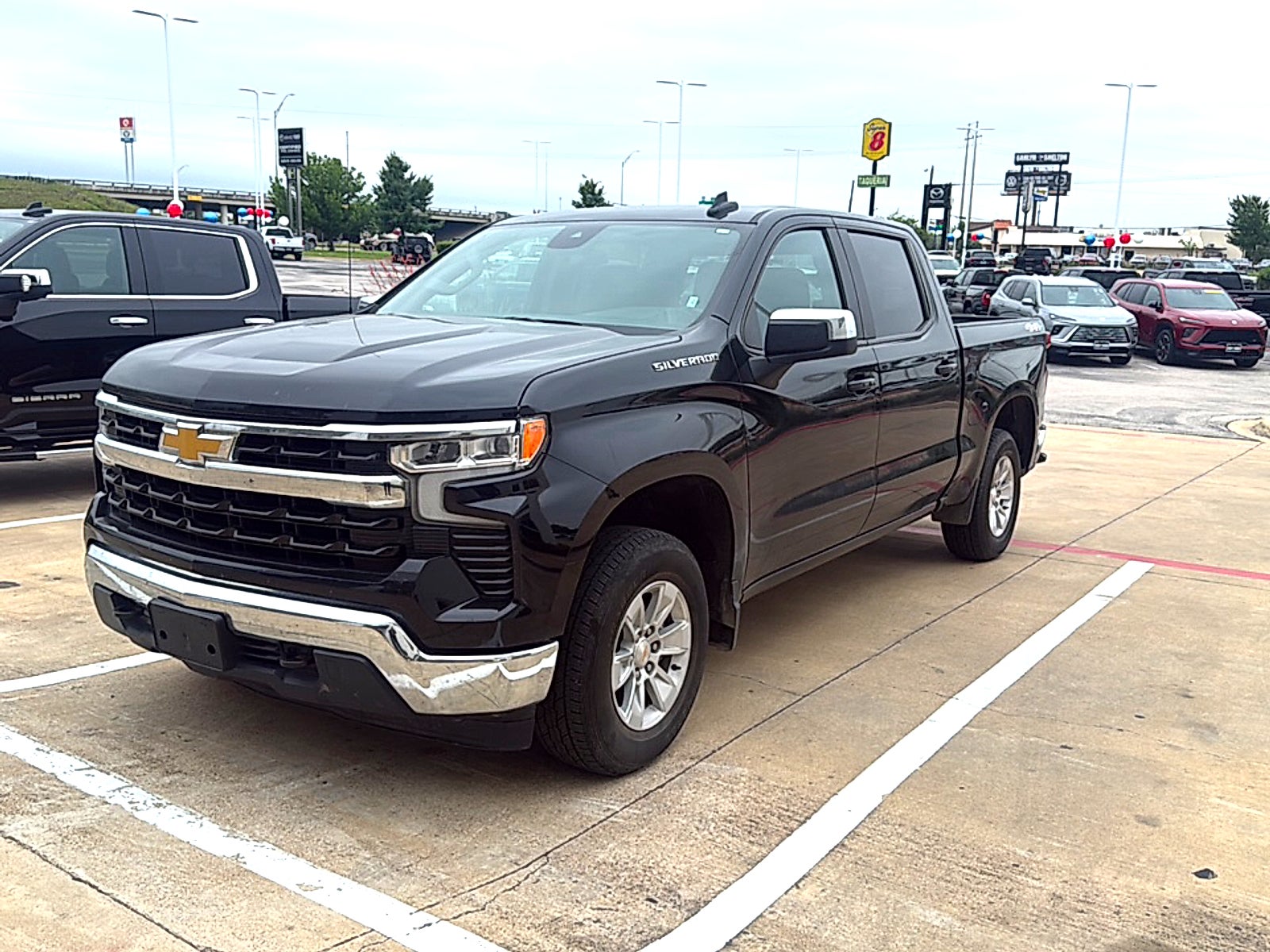 2025 Chevrolet Silverado 1500 LT