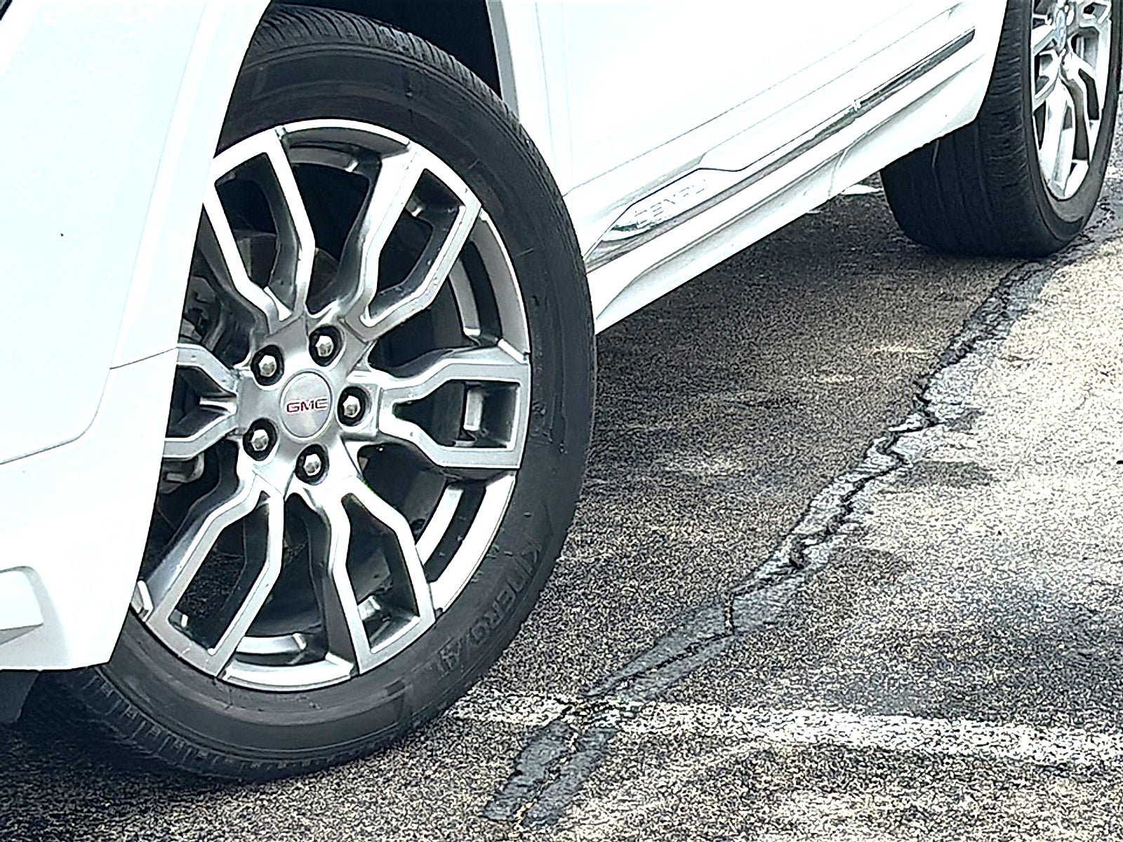2023 GMC Terrain Denali