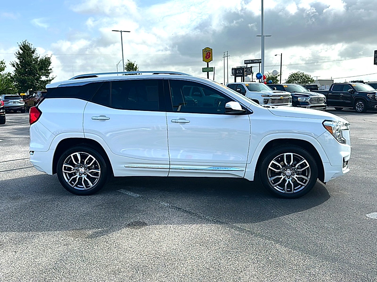2023 GMC Terrain Denali