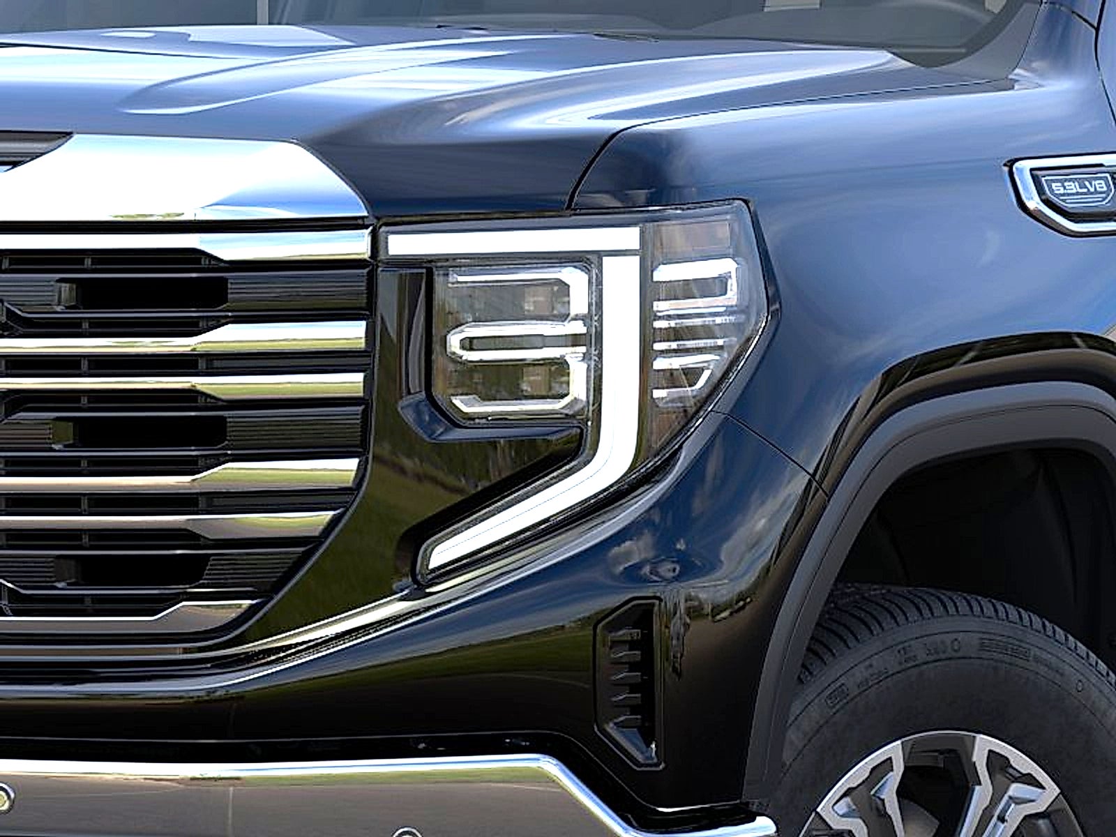 2026 GMC Sierra 1500 SLT - Photo 10