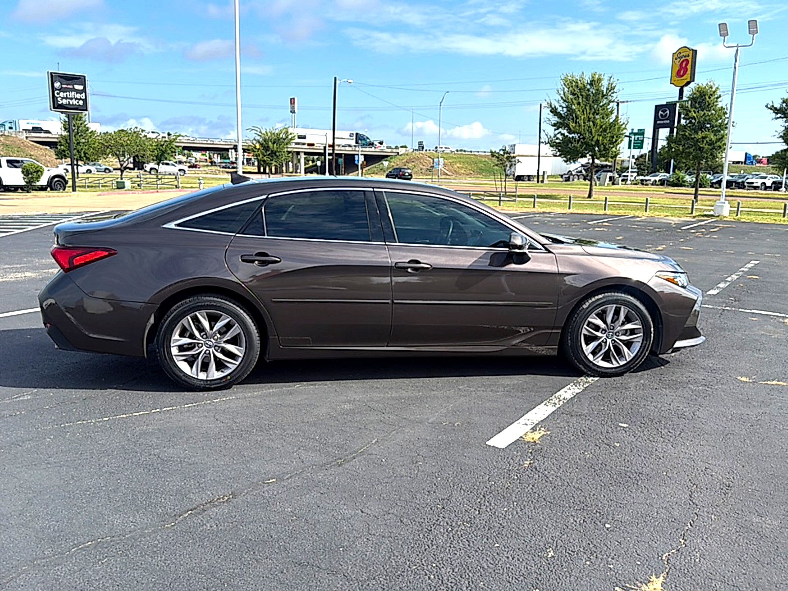 2019 Toyota Avalon XLE