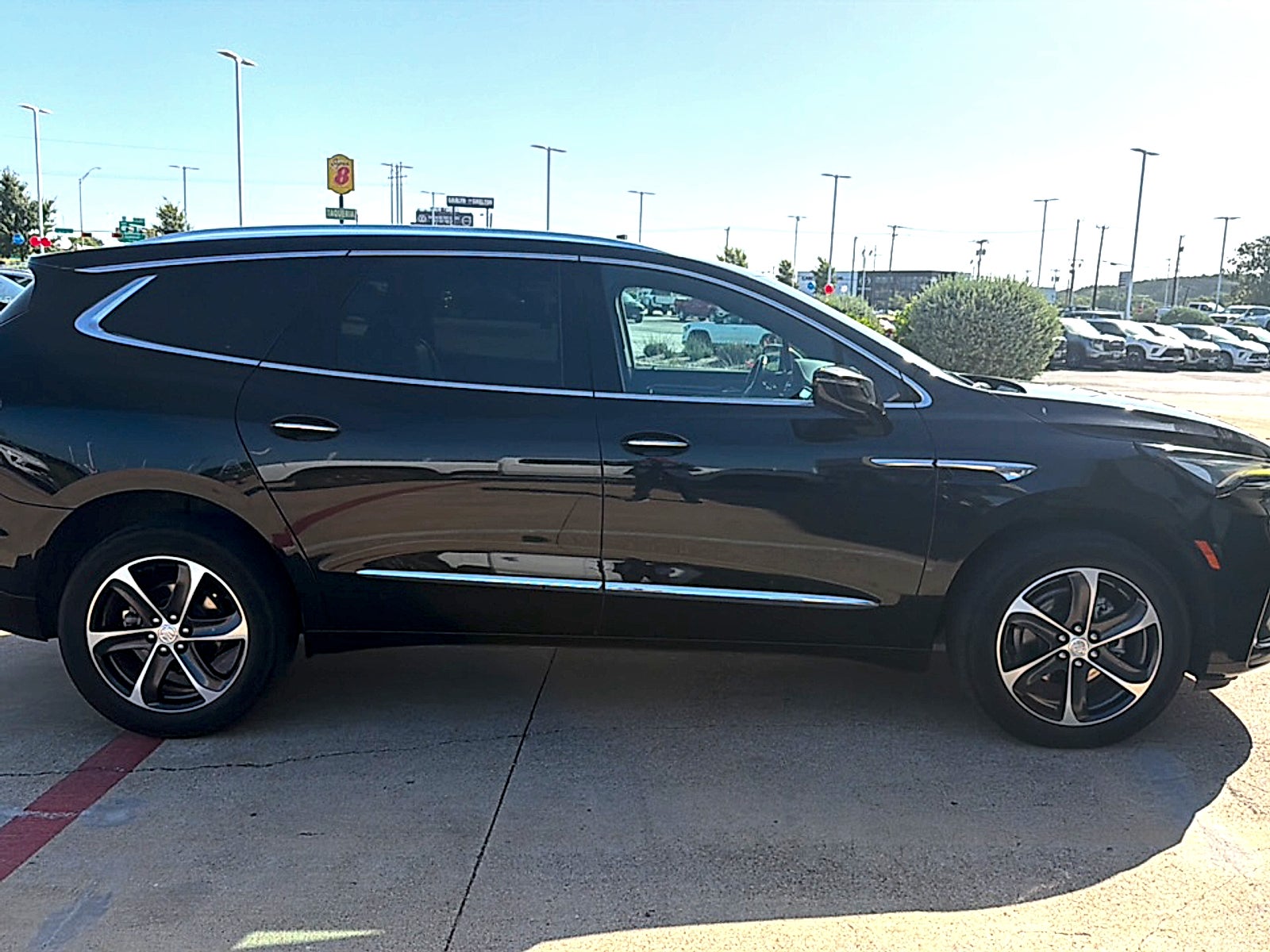 2022 Buick Enclave Essence