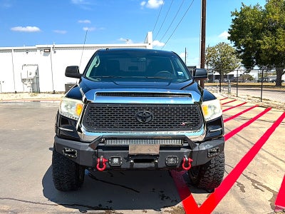 2017 Toyota Tundra SR5 5.7L V8