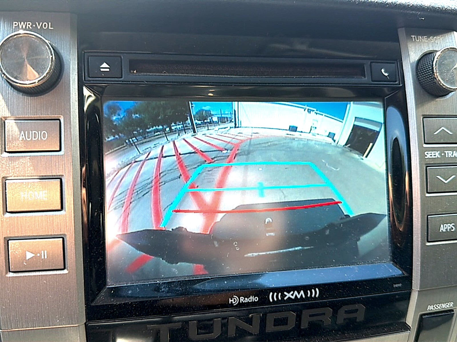 2017 Toyota Tundra SR5 5.7L V8