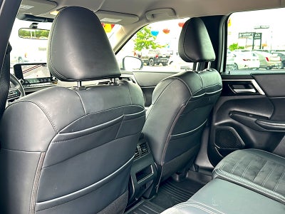 2023 Mitsubishi Outlander SE 2.5 2WD