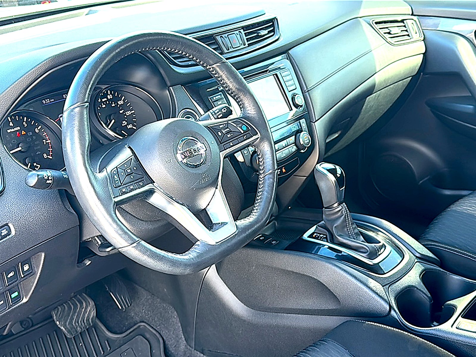 2020 Nissan Rogue SV FWD