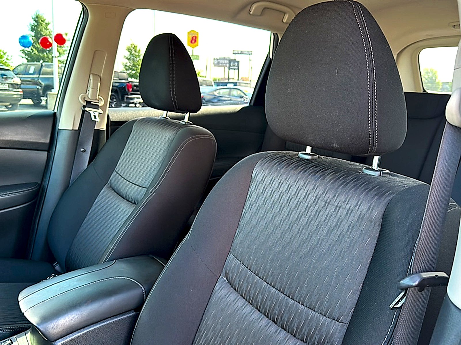 2020 Nissan Rogue SV FWD