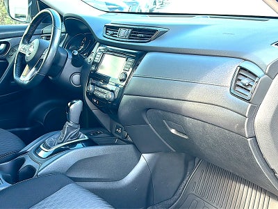 2020 Nissan Rogue SV FWD