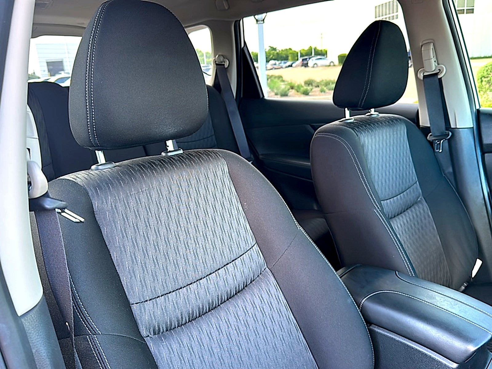 2020 Nissan Rogue SV FWD