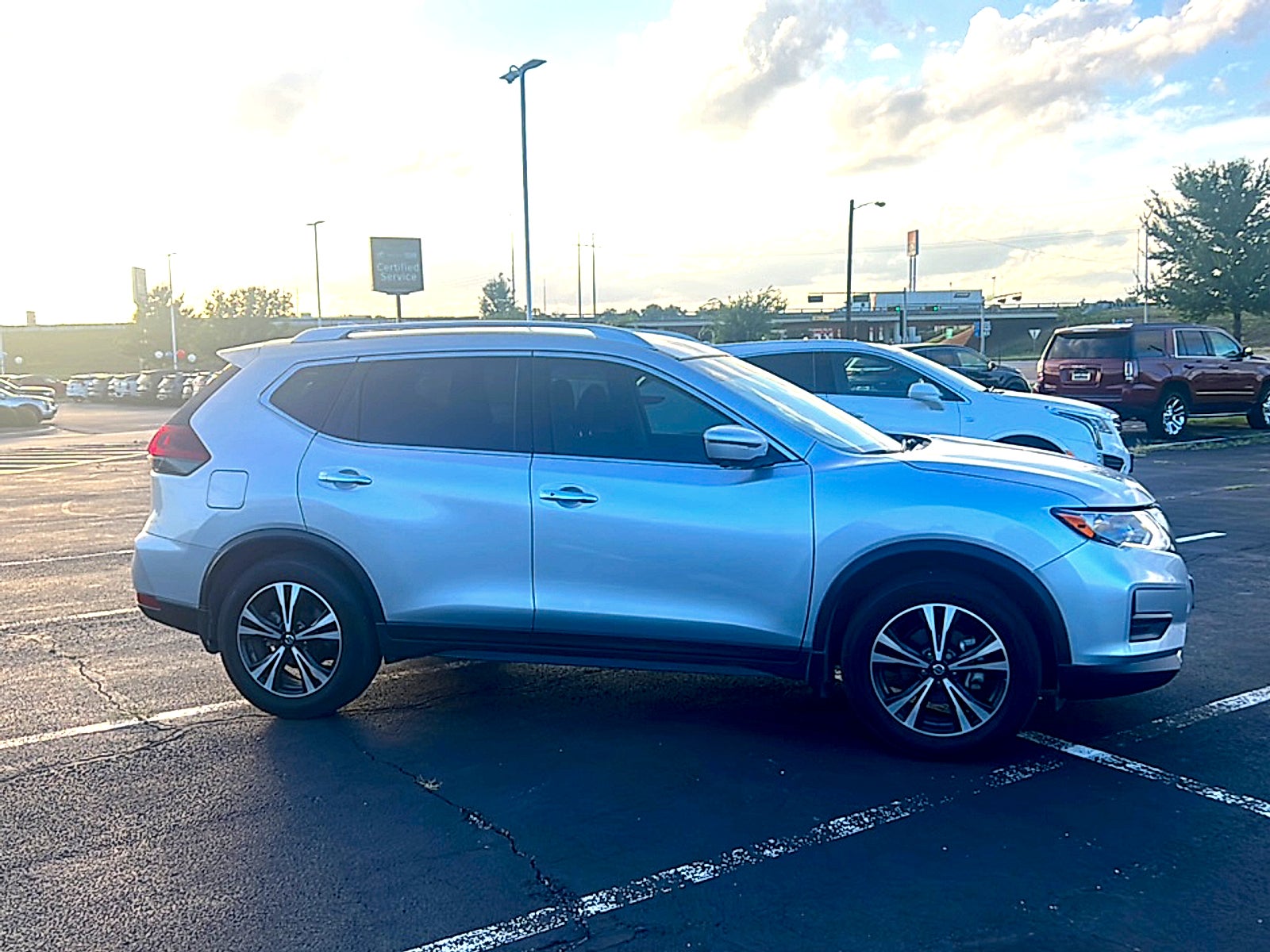 2020 Nissan Rogue SV FWD